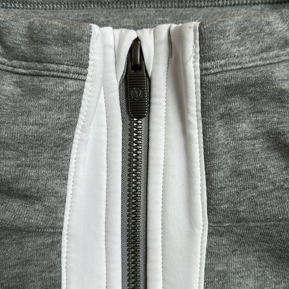 Lululemon Full Zip Jacket 8 Gray - Picture 3 of 14